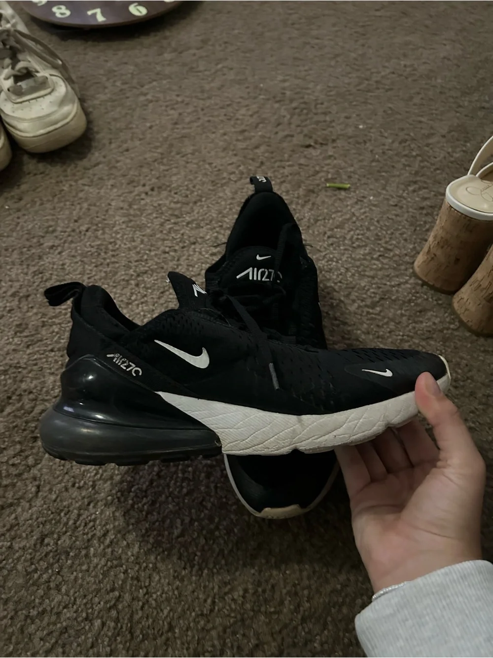 Nike Air270 woman's Running Shoes - Black